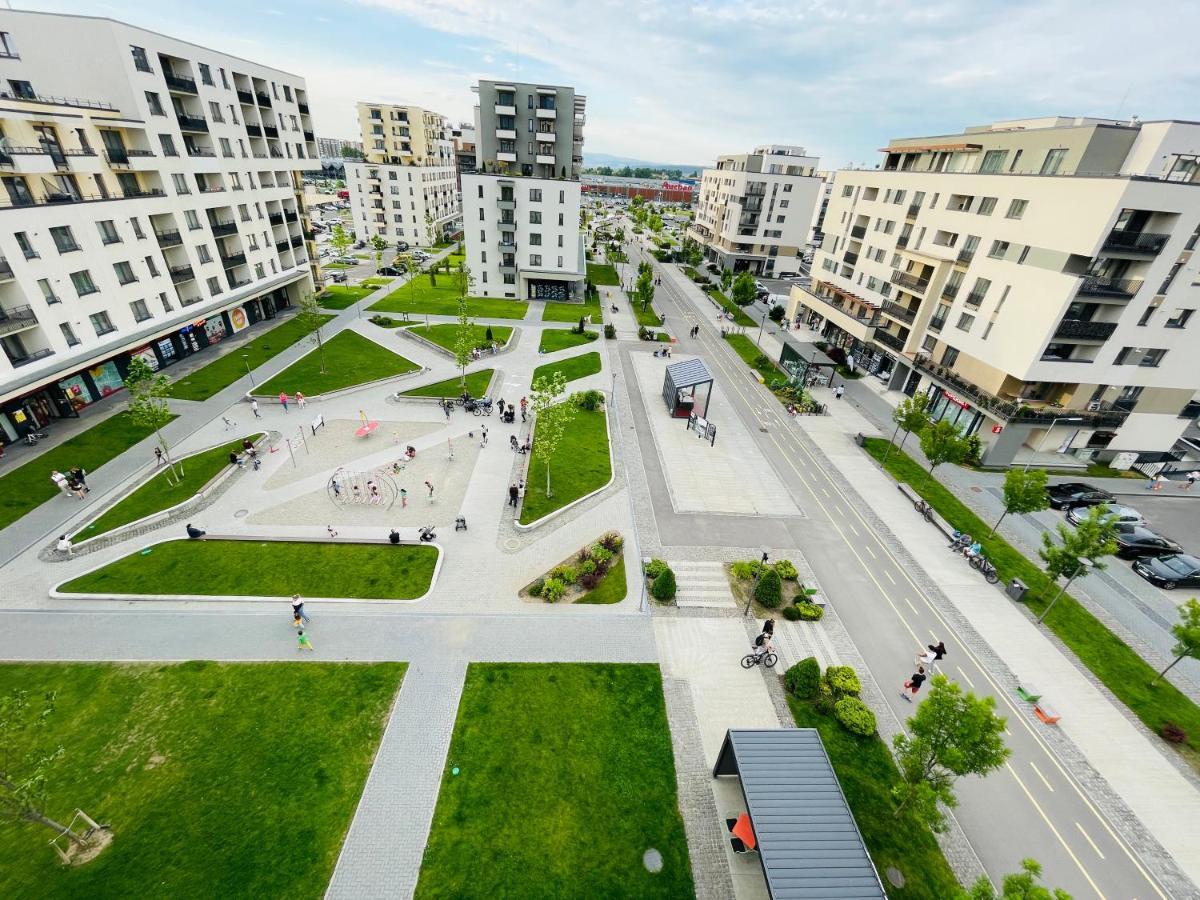 Executive Apartment Avantgarden Coresi Brassó Kültér fotó
